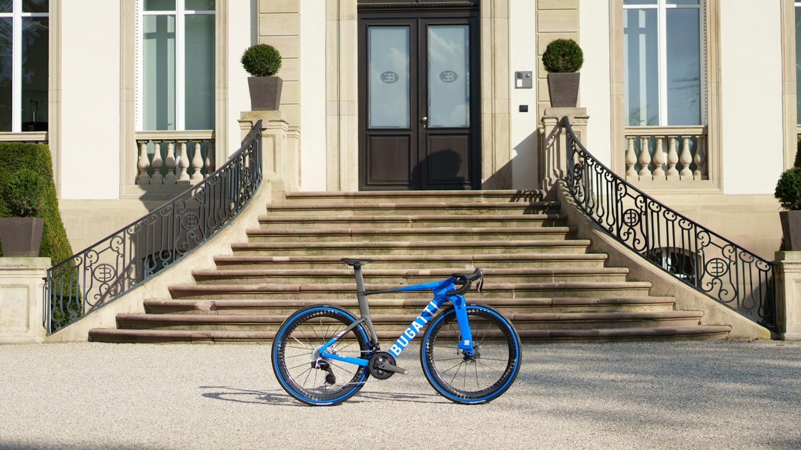 H τιμή του Bugatti Factor One ξεκινά από τα 25.799 ευρώ.